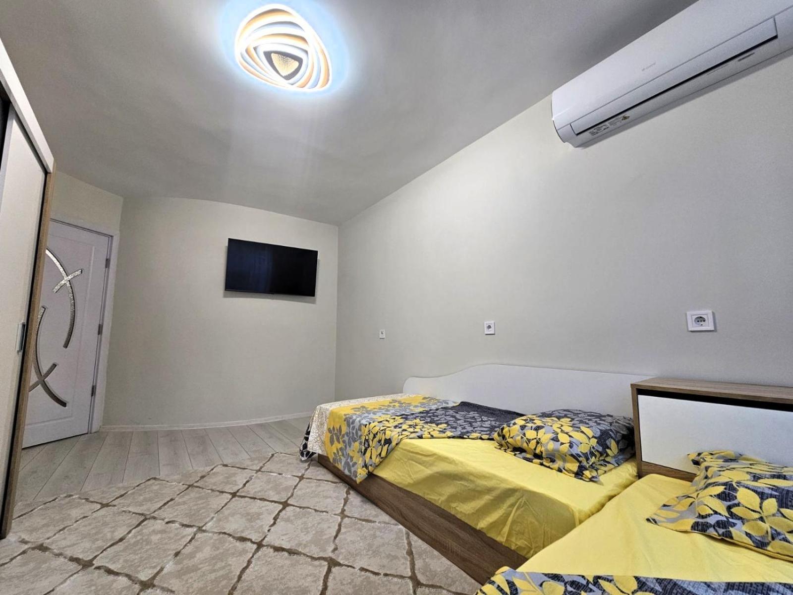 Apartment Bohemi With Free Parking Burgas Stad Buitenkant foto