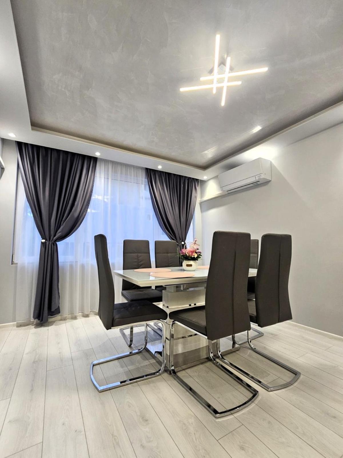 Apartment Bohemi With Free Parking Burgas Stad Buitenkant foto