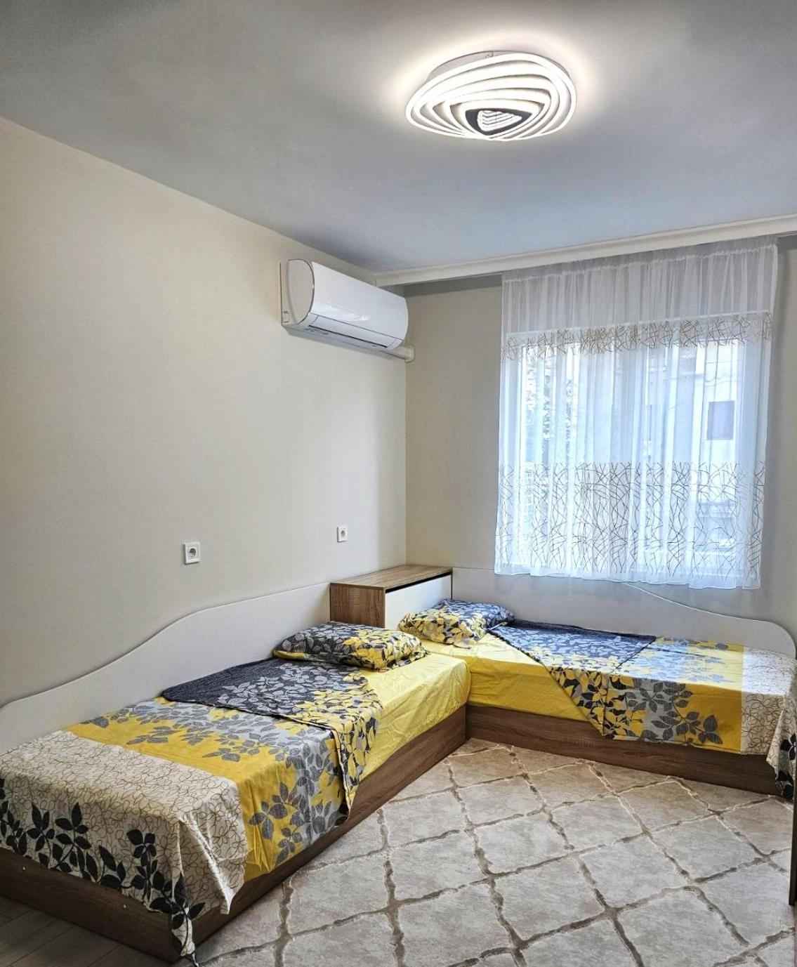 Apartment Bohemi With Free Parking Burgas Stad Buitenkant foto